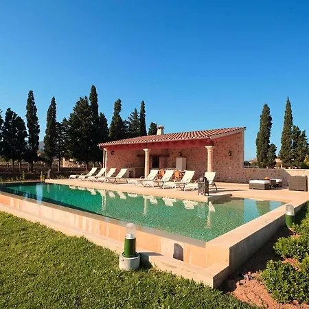 Sleeps 6 Pool Air Con Wifi * Pollença